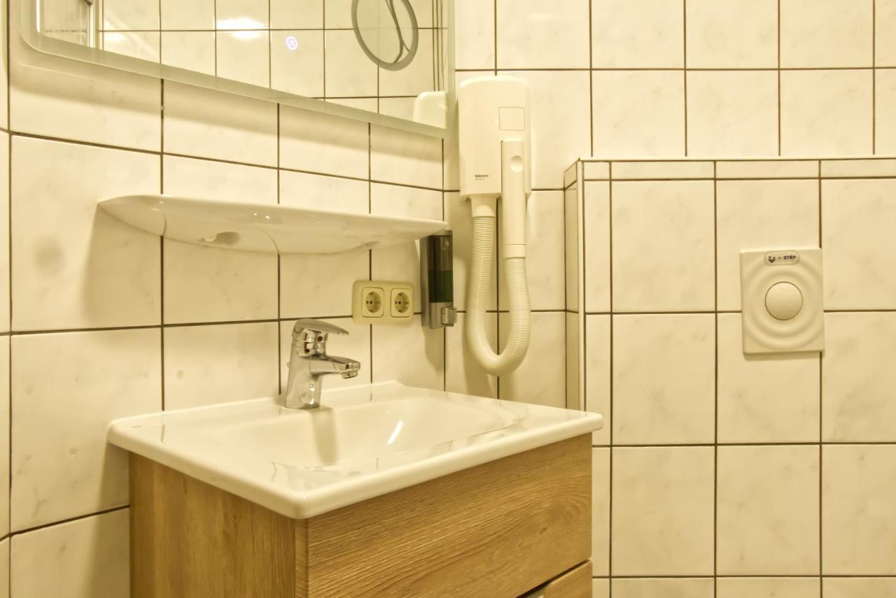 Garnihotel Zur Linde - Bayerischer Wald - Aktivcard Mit 154 Kostenfreien Leistungen - Kostenloser Parkplatz Lohberg Esterno foto
