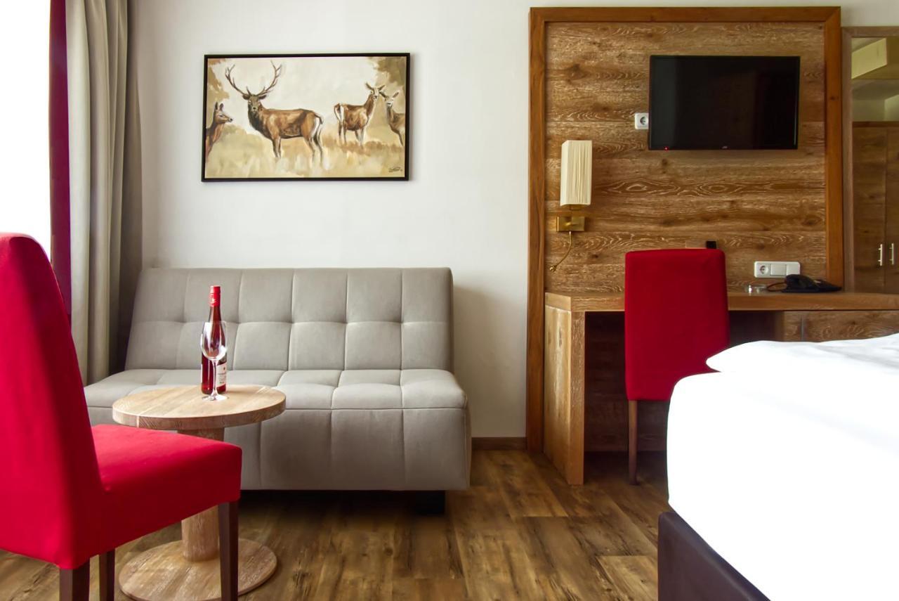 Garnihotel Zur Linde - Bayerischer Wald - Aktivcard Mit 154 Kostenfreien Leistungen - Kostenloser Parkplatz Lohberg Esterno foto