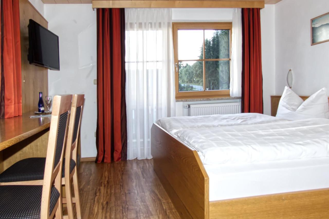 Garnihotel Zur Linde - Bayerischer Wald - Aktivcard Mit 154 Kostenfreien Leistungen - Kostenloser Parkplatz Lohberg Esterno foto